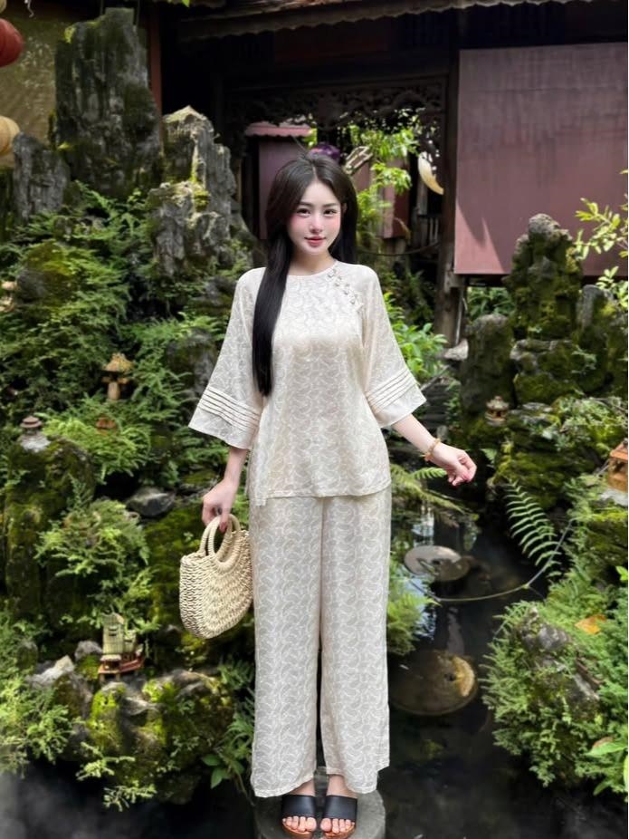 Pháp phục đi chùa cánh tân tay lỡ chất liệu lụa tằm cao cấp mềm mại và thoải mái cho mọi hoạt động